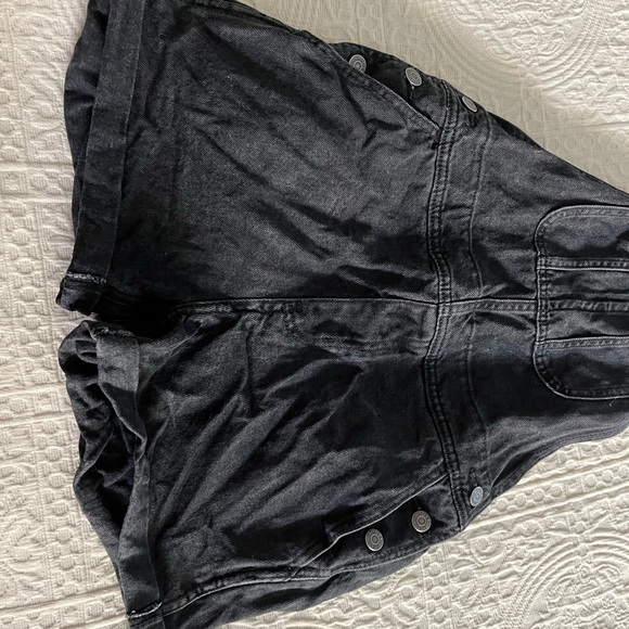 Old Navy Black Jean Short Overalls for Women - Picture 5 of 7
